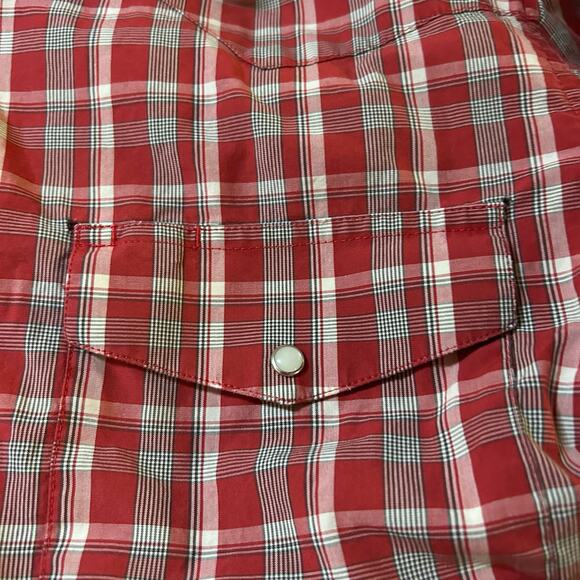 Vintage Wrangler Shirt Size Medium Red Pearl Snap Plaid Western Distressed - Picture 4 of 6
